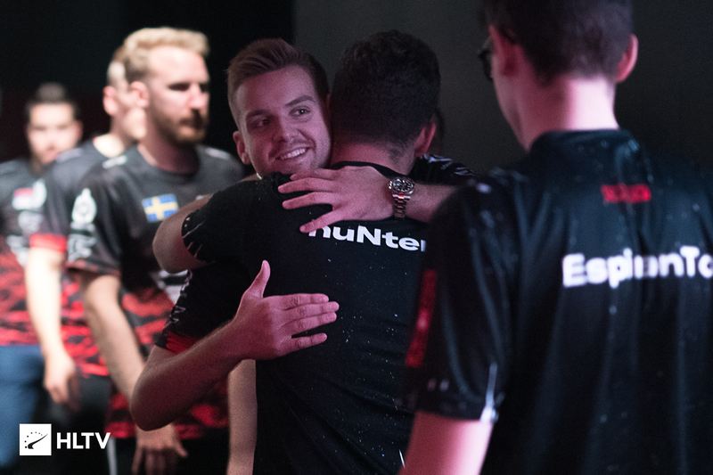 快攻走廊而 快攻走廊而