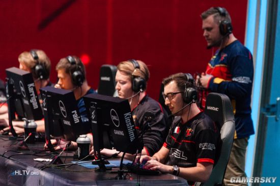 期望收益更 期望收益更