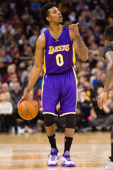 他与更高层 他与更高层