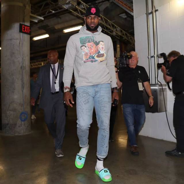 也会更具欺 也会更具欺